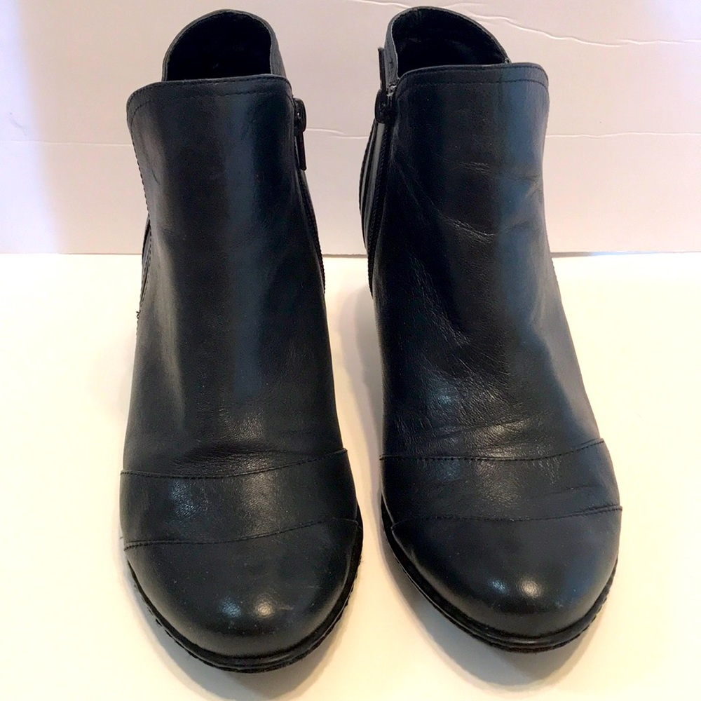 Softshoe by Medicus Lenora Bootie